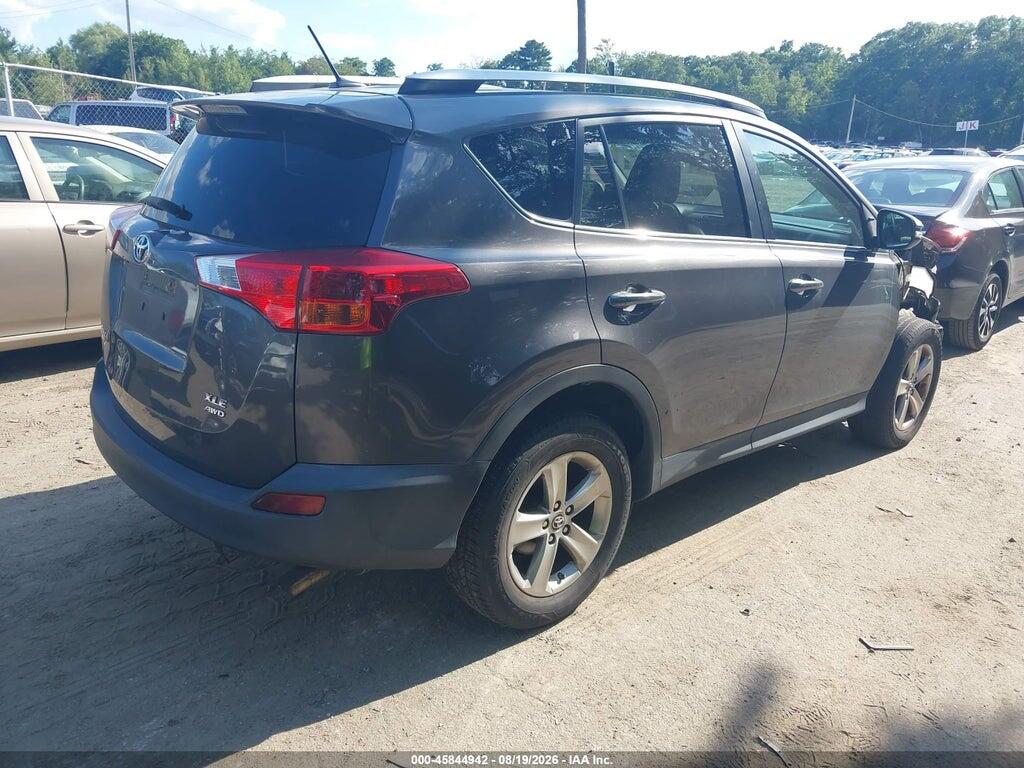 2T3RFREV2FW353570 2015 TOYOTA RAV4 photo no. 4