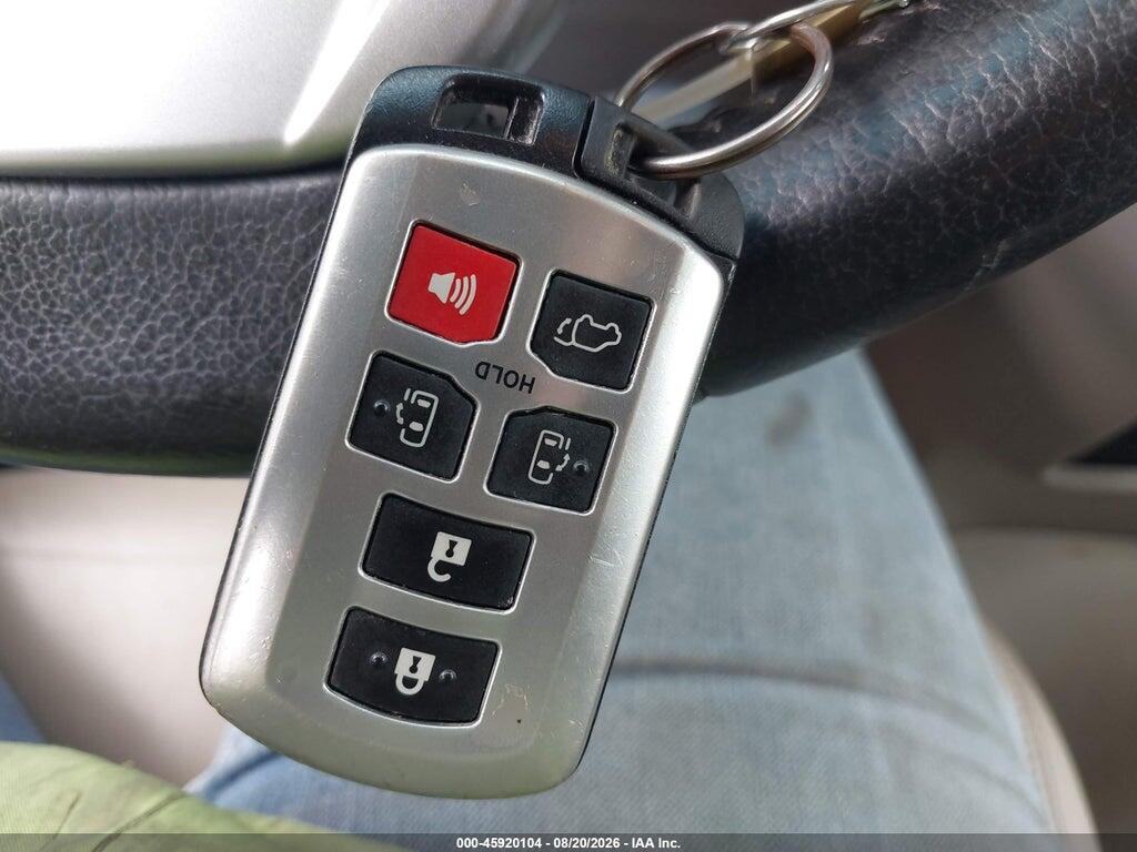5TDYK3DC1FS551045 2015 TOYOTA SIENNA photo no. 11