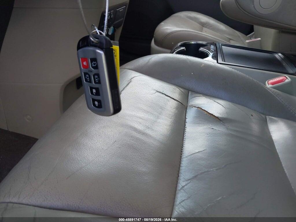 5TDYK3DC3GS759347 2016 TOYOTA SIENNA photo no. 11