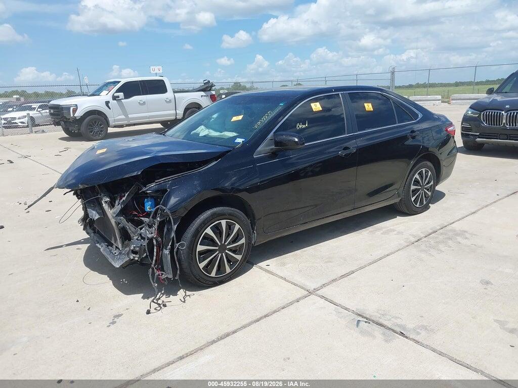 4T1BF1FK4HU651265 2017 TOYOTA CAMRY photo no. 2