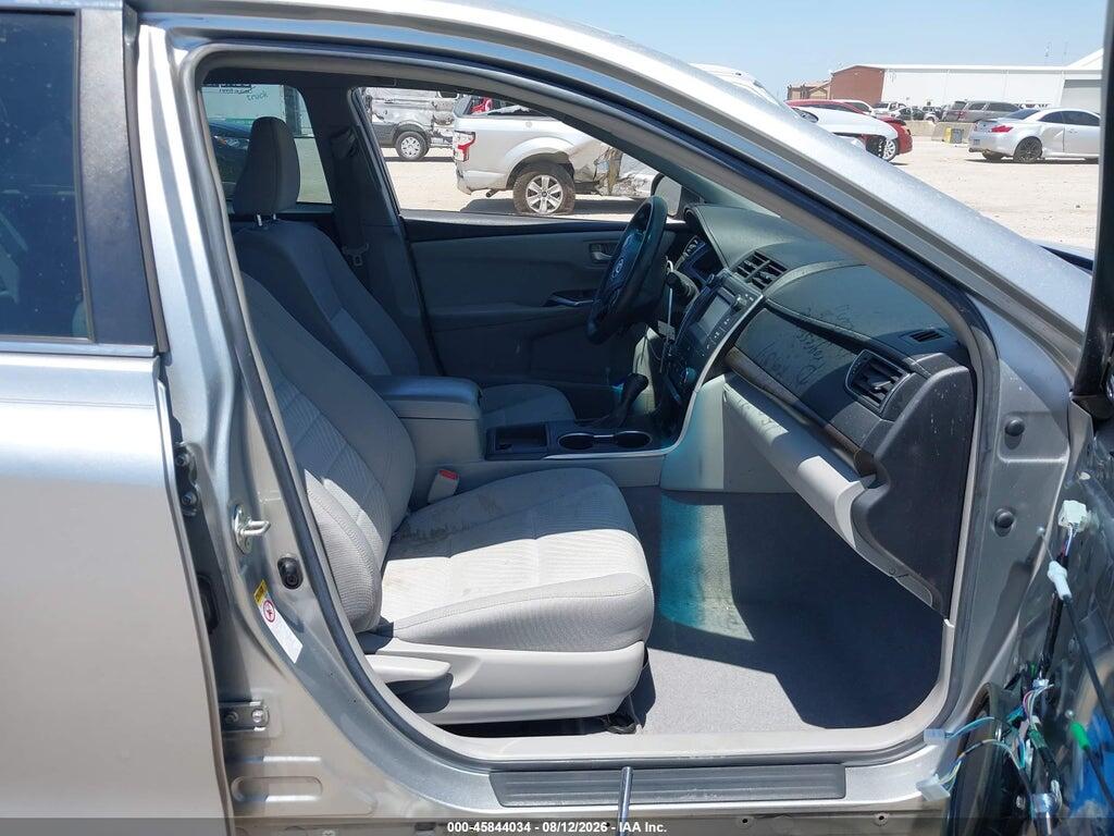 4T1BF1FK0HU689902 2017 TOYOTA CAMRY photo no. 5