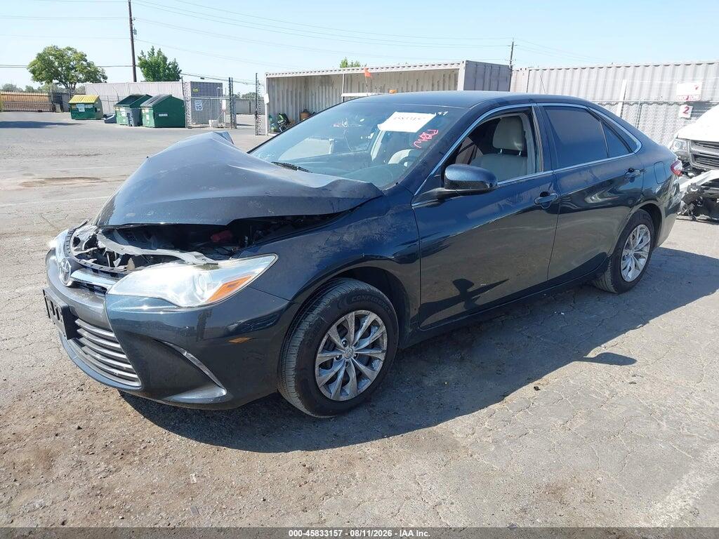 4T1BF1FK5HU724272 2017 TOYOTA CAMRY photo no. 2