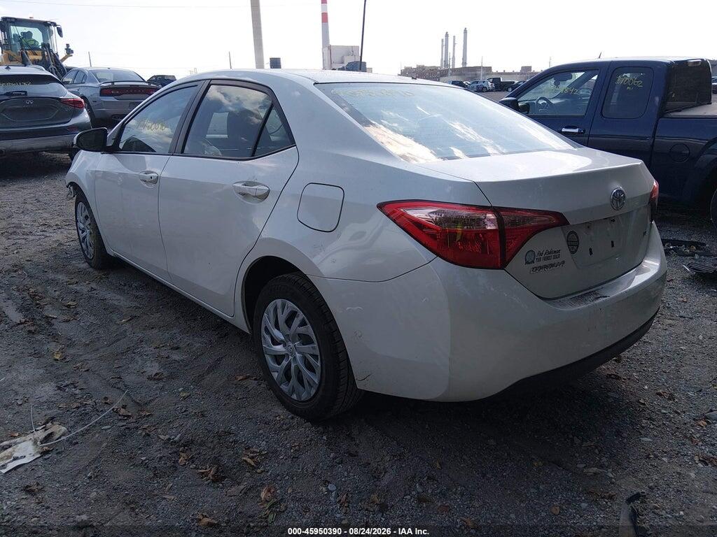 5YFBURHEXHP717220 2017 TOYOTA COROLLA photo no. 3
