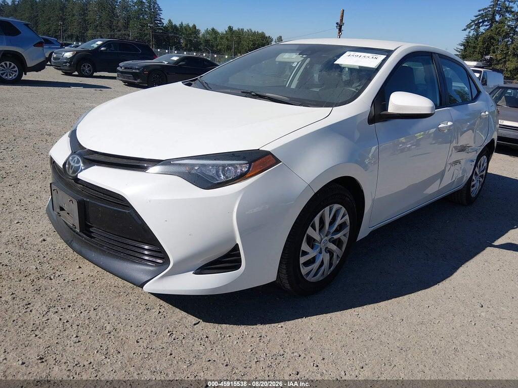 5YFBURHE3HP647592 2017 TOYOTA COROLLA photo no. 2