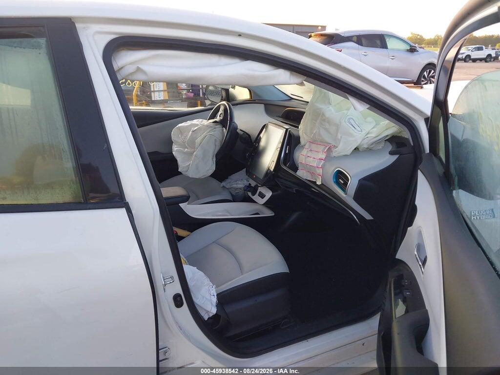 JTDKARFPXH3048100 2017 TOYOTA PRIUS PRIME photo no. 5