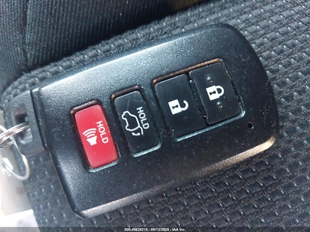 2T3WFREV4HW404864 2017 TOYOTA RAV4 photo no. 11
