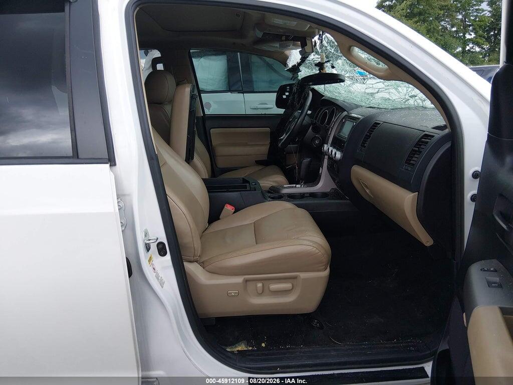 5TDBW5G17HS155348 2017 TOYOTA SEQUOIA photo no. 5