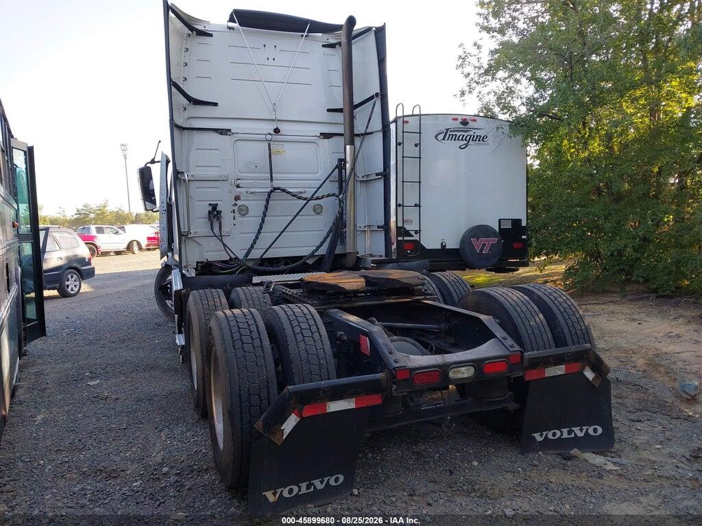 4V4NC9EH3FN908880 2015 VOLVO VN photo no. 3