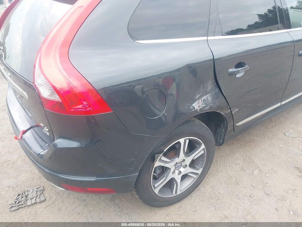 YV4902RC4F2565748 2015 VOLVO XC60 photo no. 6