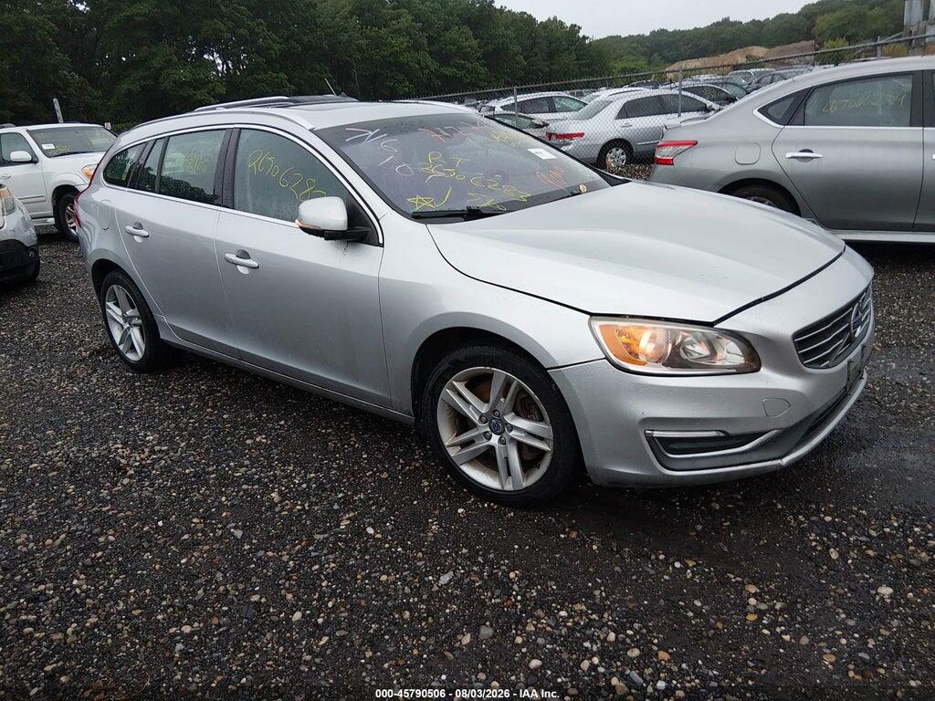 2015 VOLVO V60 YV1612SB8F1186658