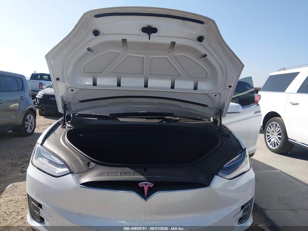 5YJXCBE20JF135526 2018 TESLA MODEL X photo no. 10