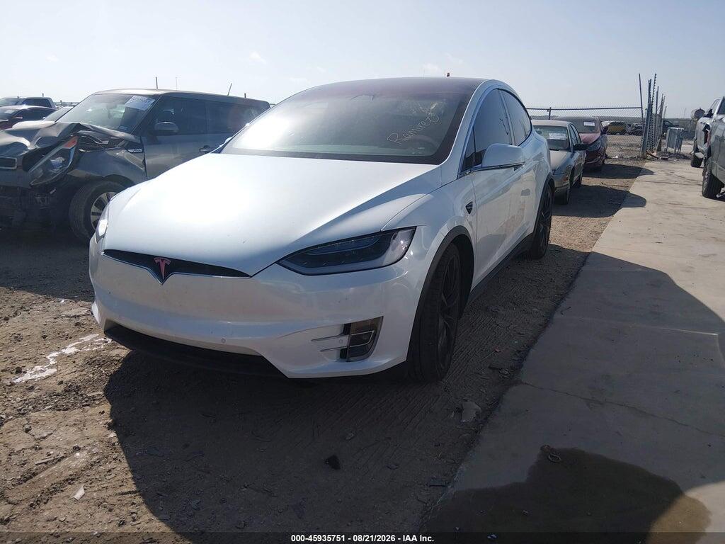 5YJXCBE20JF135526 2018 TESLA MODEL X photo no. 2