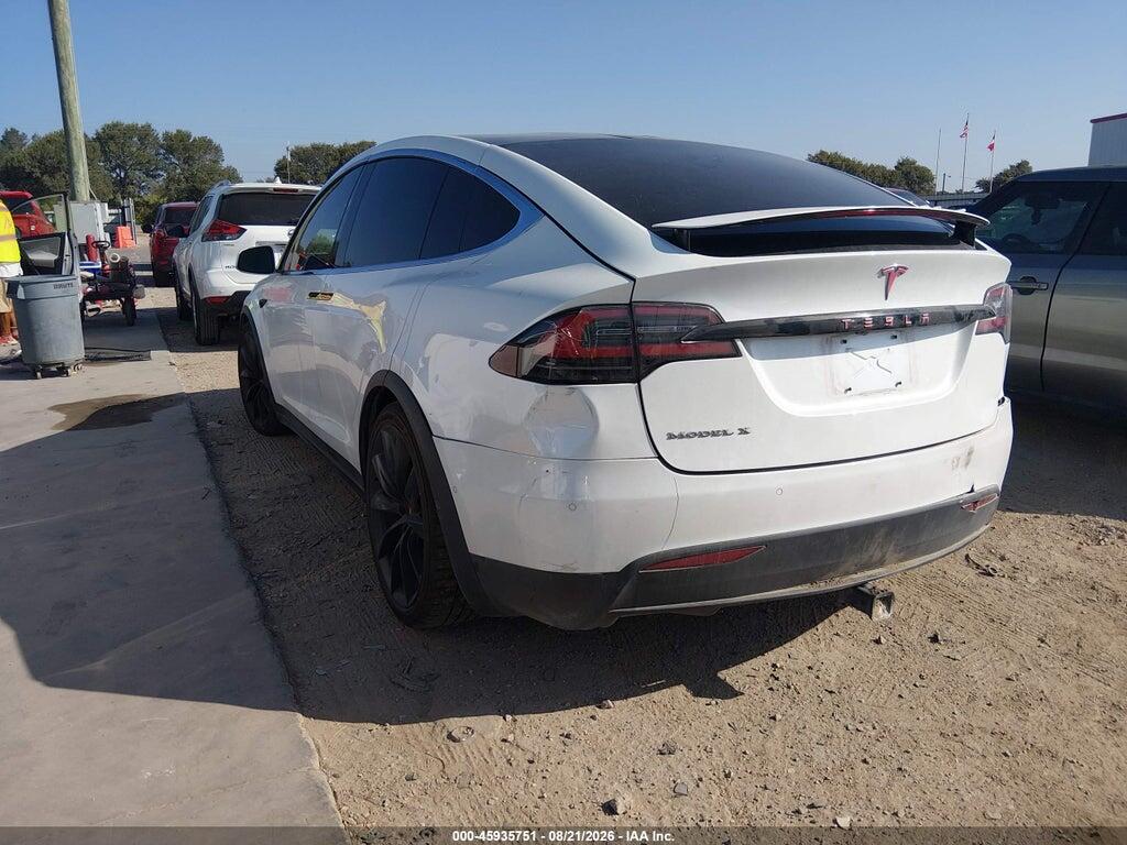 5YJXCBE20JF135526 2018 TESLA MODEL X photo no. 3