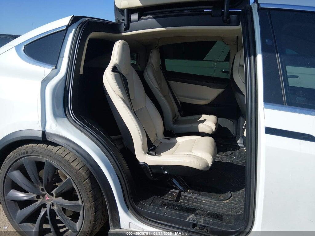 5YJXCBE20JF135526 2018 TESLA MODEL X photo no. 8