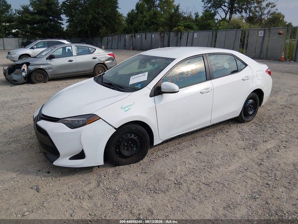 5YFBURHE2JP823845 2018 TOYOTA COROLLA photo no. 2
