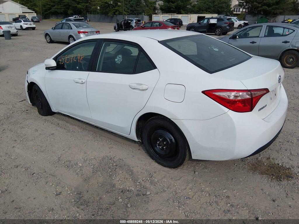 5YFBURHE2JP823845 2018 TOYOTA COROLLA photo no. 3