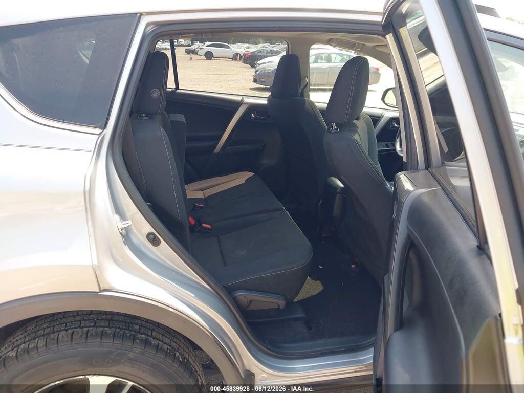 JTMRFREV3JD238255 2018 TOYOTA RAV4 photo no. 8