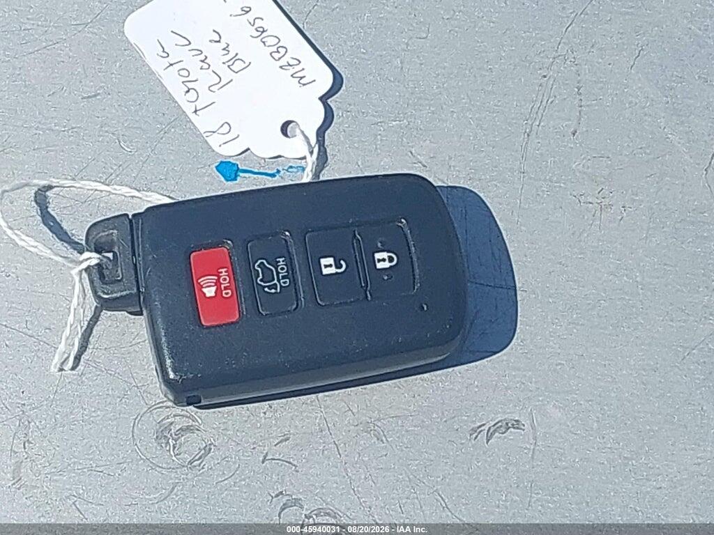 JTMDJREV4JD202339 2018 TOYOTA RAV4 HYBRID photo no. 11