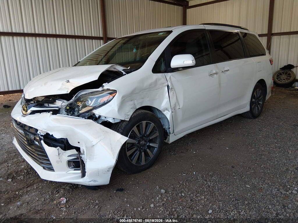 5TDYZ3DC2JS959994 2018 TOYOTA SIENNA photo no. 2
