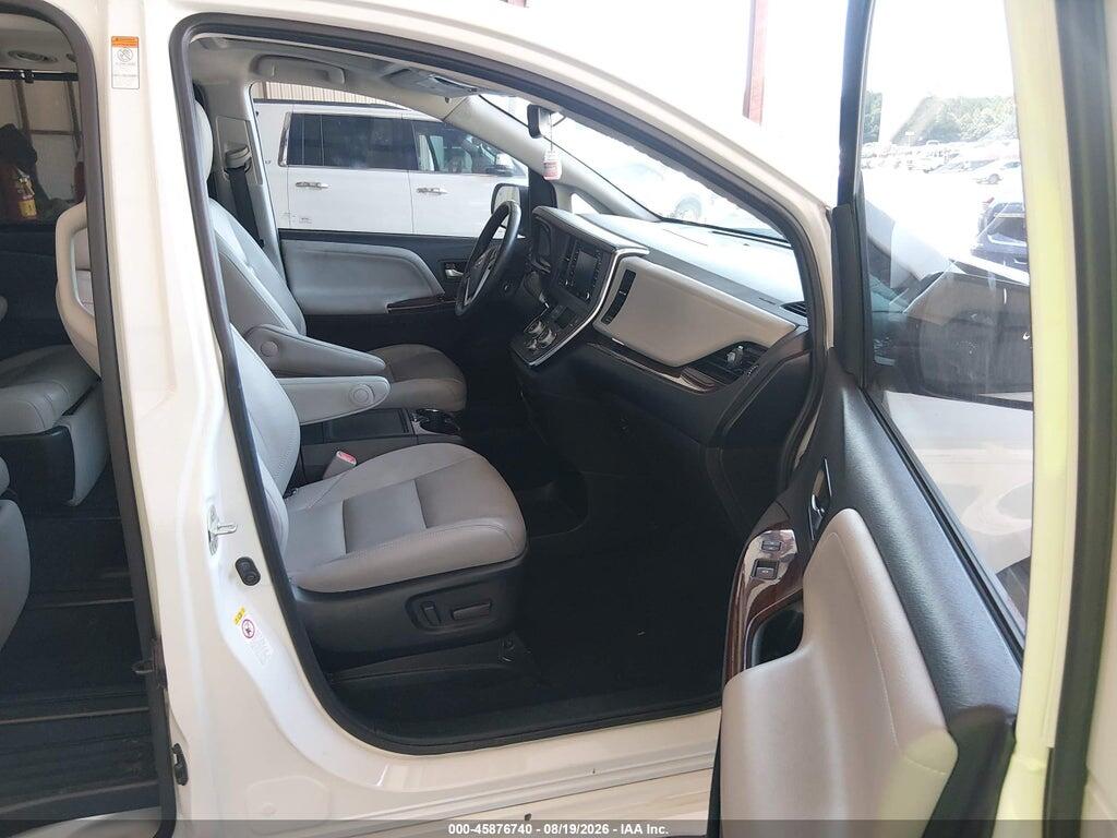 5TDYZ3DC2JS959994 2018 TOYOTA SIENNA photo no. 5