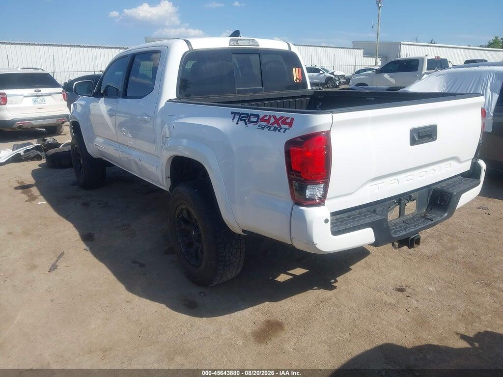 5TFCZ5AN2JX131126 2018 TOYOTA TACOMA photo no. 3