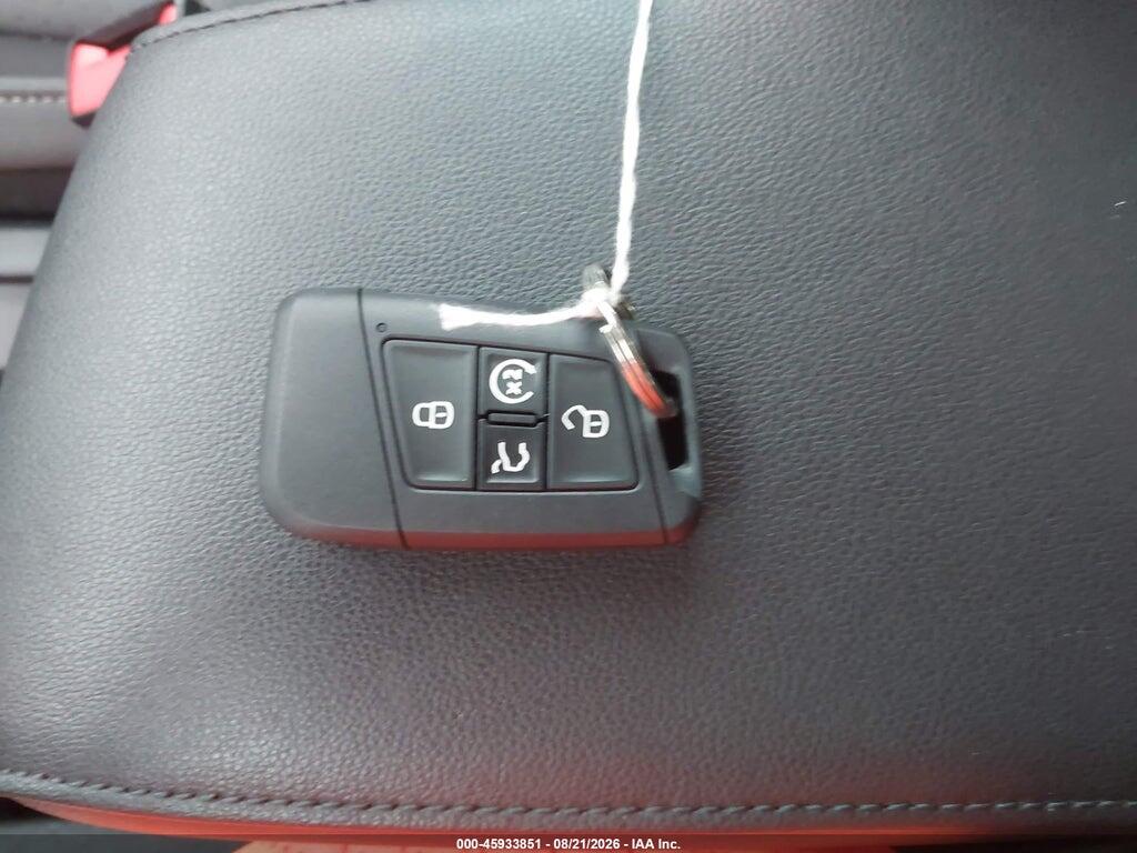 3VV2B7AX6JM079388 2018 VOLKSWAGEN TIGUAN photo no. 11