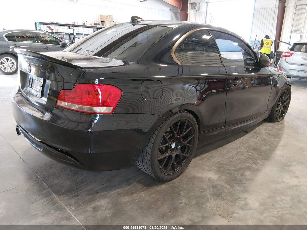 WBAUC9C5XDVM13361 2013 BMW 135I photo no. 4