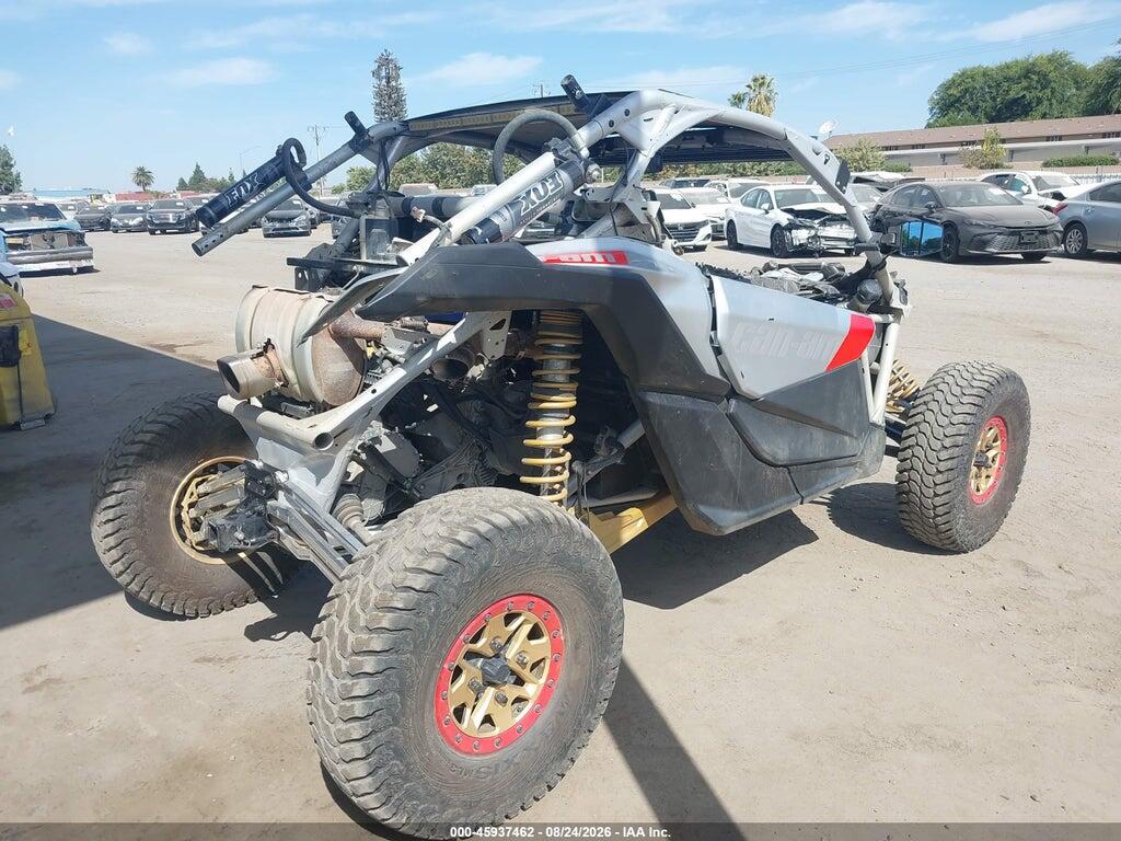 3JBVXAW28KK001265 2019 CAN-AM MAVERICK X3 photo no. 4