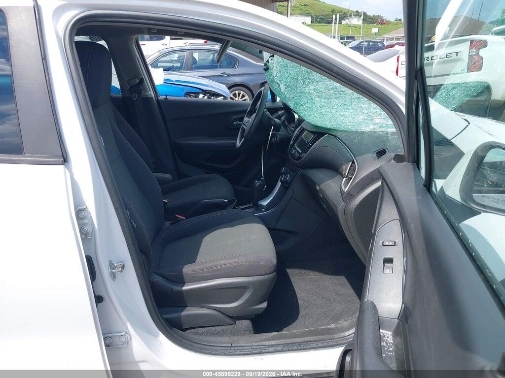 3GNCJNSBXKL325905 2019 CHEVROLET TRAX photo no. 5