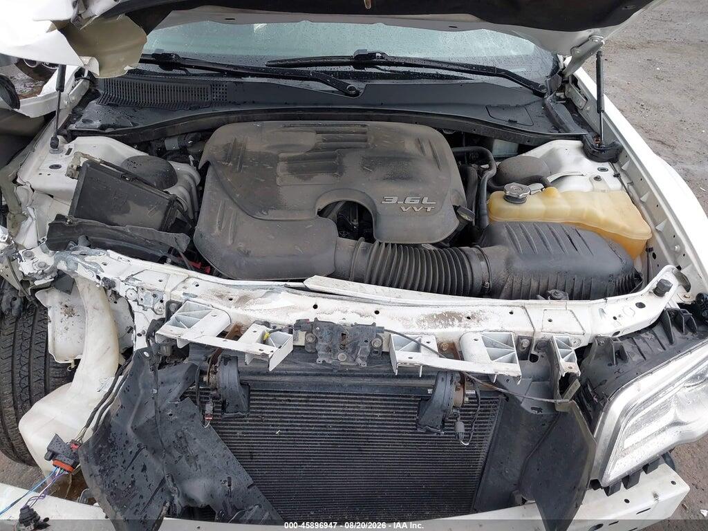2C3CCAKG7KH569936 2019 CHRYSLER 300 photo no. 10