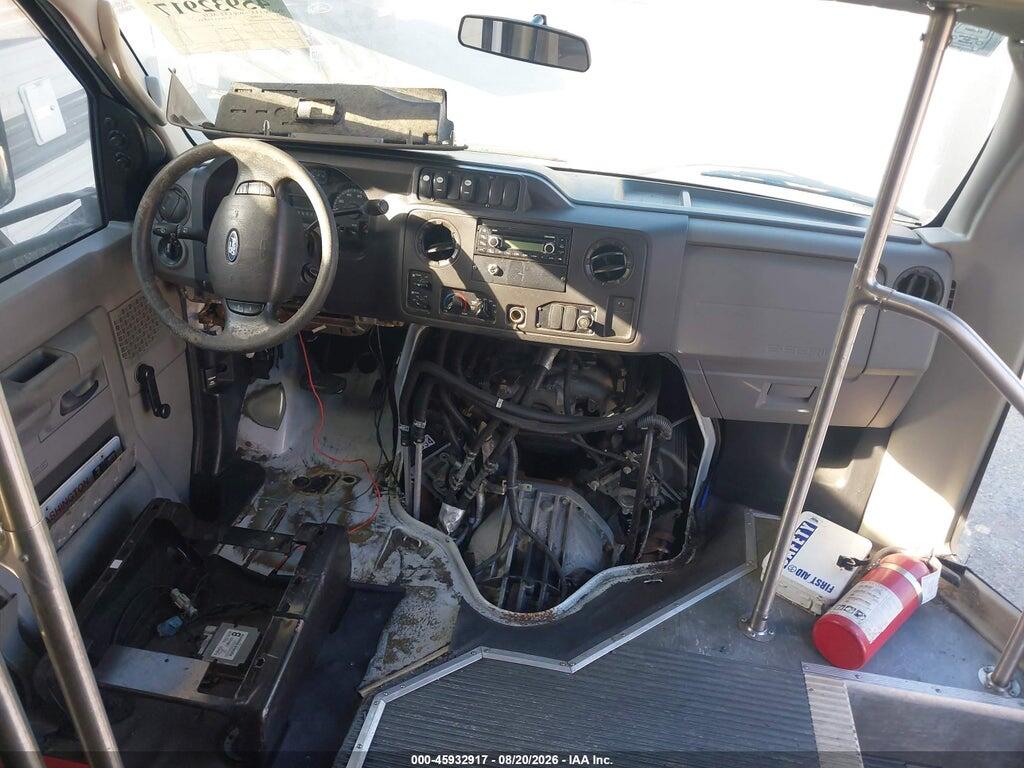 1FDEE3FS7DDA95233 2013 FORD E-350 CUTAWAY photo no. 6