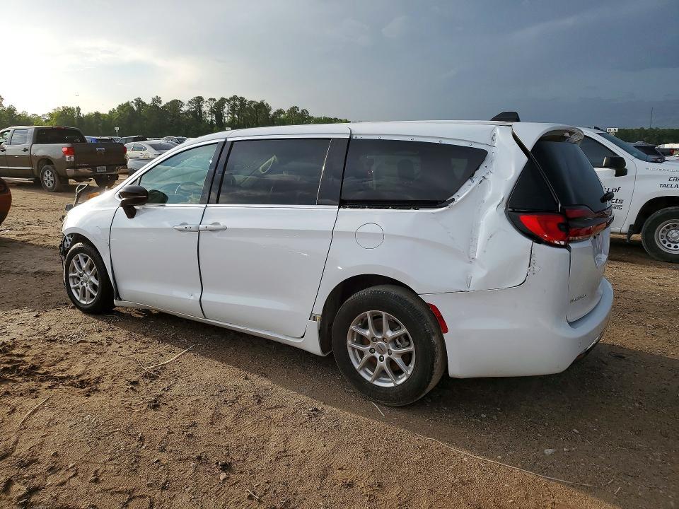 2024 CHRYSLER PACIFICA TOURING L — Фото 2 из 13