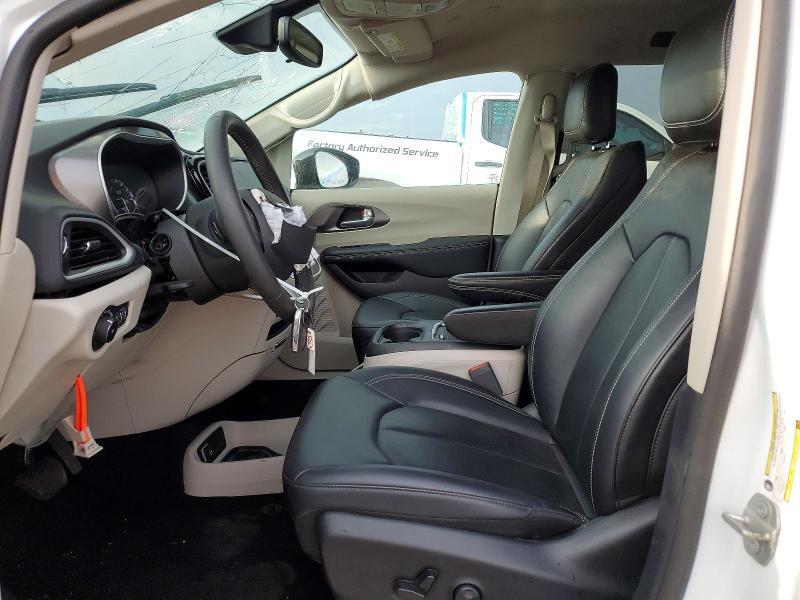 2024 CHRYSLER PACIFICA TOURING L — Фото 7 из 13