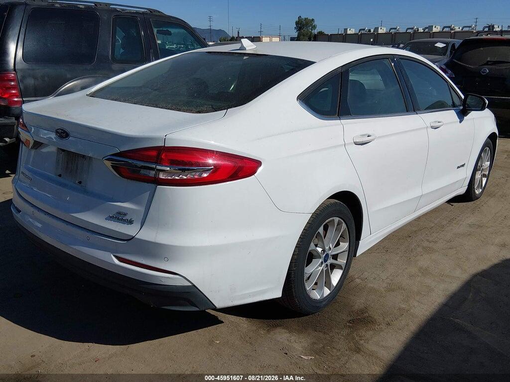 3FA6P0LU3KR261782 2019 FORD FUSION HYBRID photo no. 4