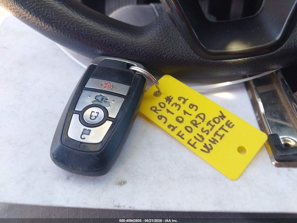 3FA6P0LU6KR222765 2019 FORD FUSION HYBRID photo no. 11