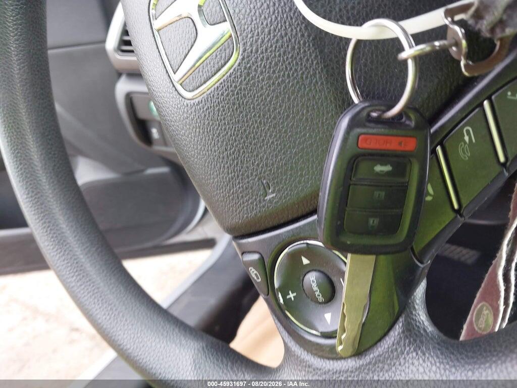 1HGCR2F36DA068689 2013 HONDA ACCORD photo no. 11