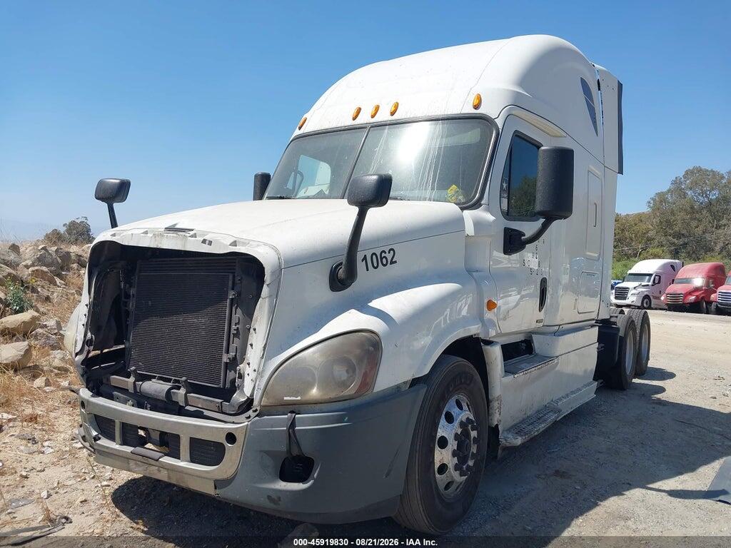3AKJGLD50ESFK2883 2014 FREIGHTLINER CASCADIA 125 photo no. 2