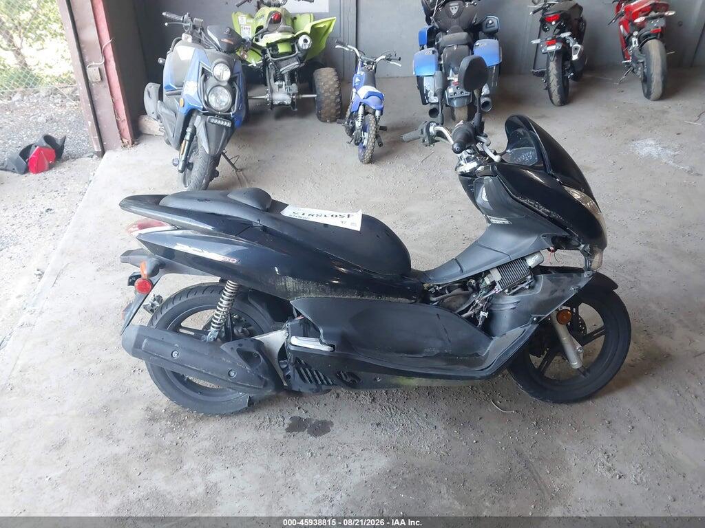 MLHKF1216D5006006 2013 HONDA PCX photo no. 11