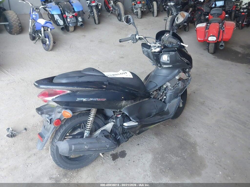 MLHKF1216D5006006 2013 HONDA PCX photo no. 4