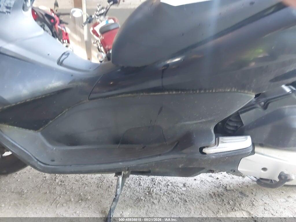 MLHKF1216D5006006 2013 HONDA PCX photo no. 9