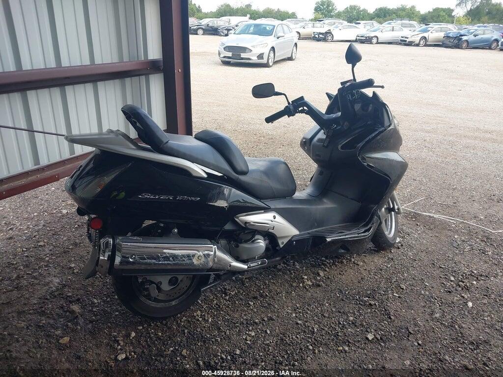 JH2PD0149DK100341 2013 HONDA SILVERWING photo no. 12