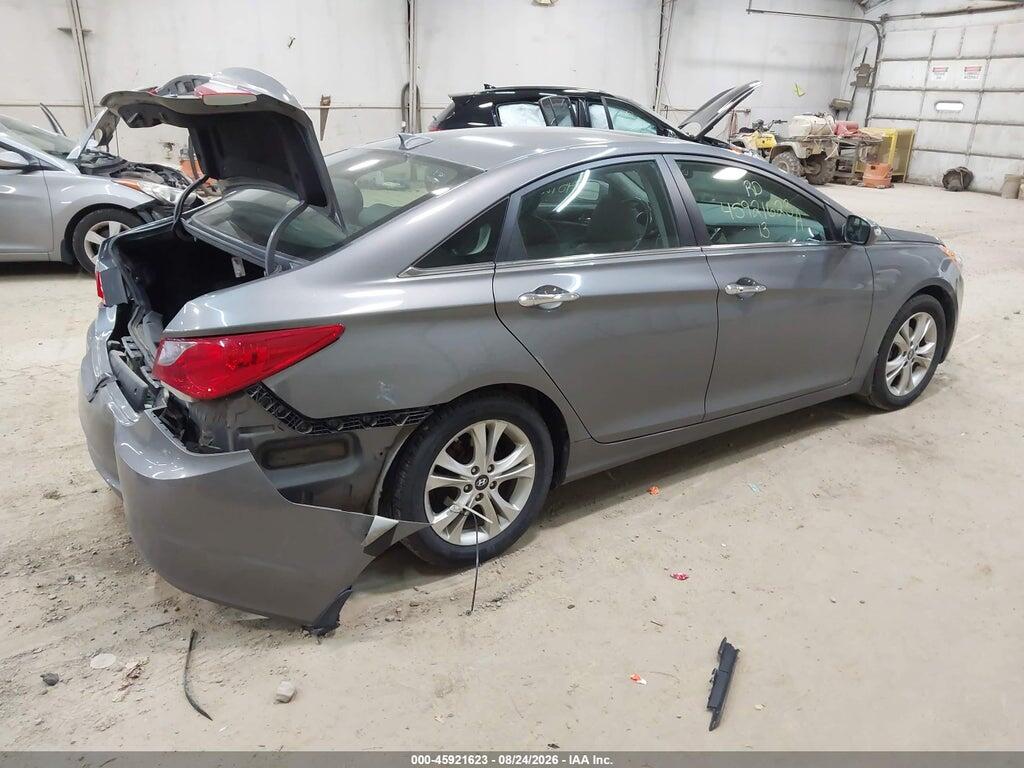 5NPEC4ACXDH551073 2013 HYUNDAI SONATA photo no. 4