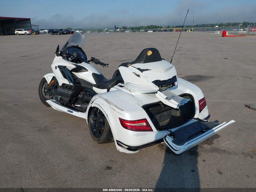 JH2SC7908LK200054 2020 HONDA GL1800 photo no. 3