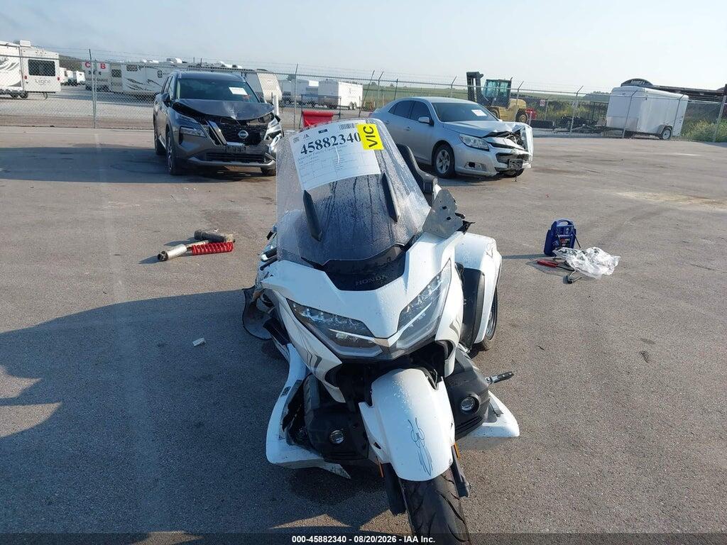 JH2SC7908LK200054 2020 HONDA GL1800 photo no. 5