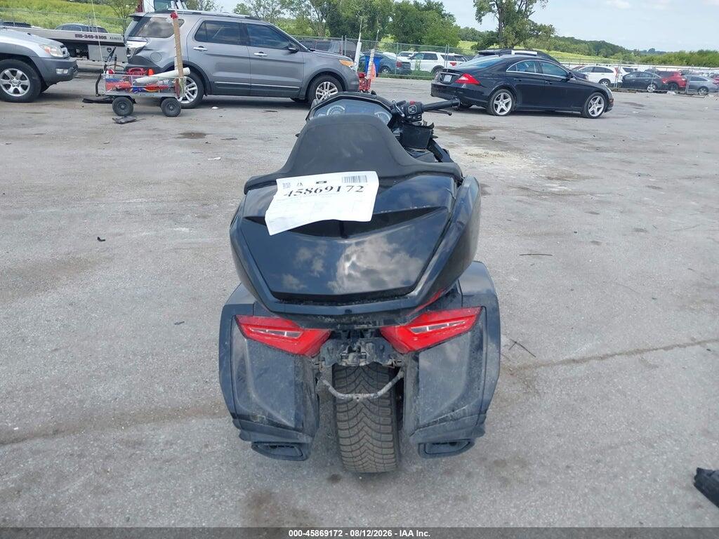 JH2SC7945KK100270 2019 HONDA GL1800 photo no. 6