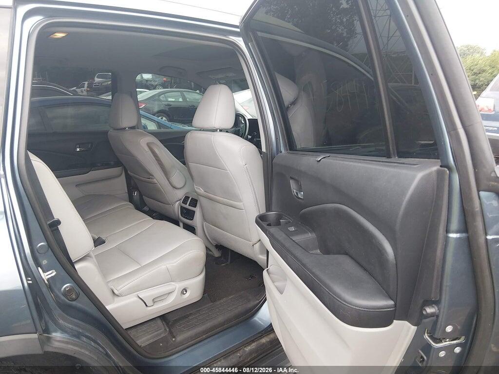5FNYF6H57KB019458 2019 HONDA PILOT photo no. 8