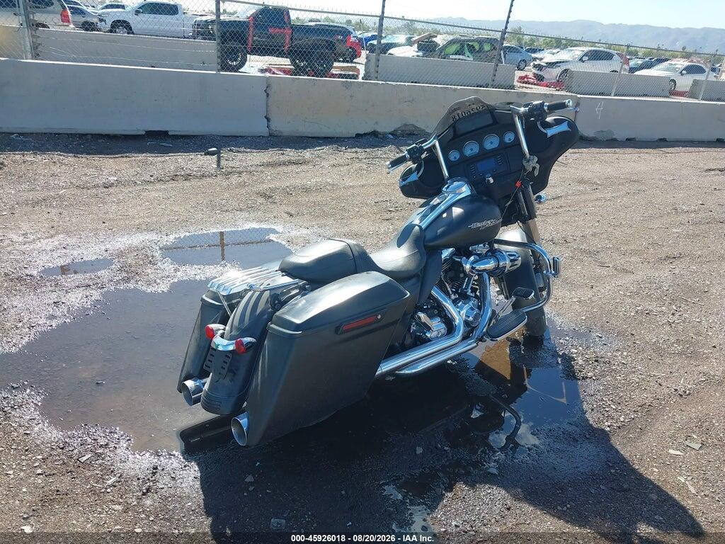 1HD1KBM18EB649097 2014 HARLEY-DAVIDSON FLHX photo no. 4