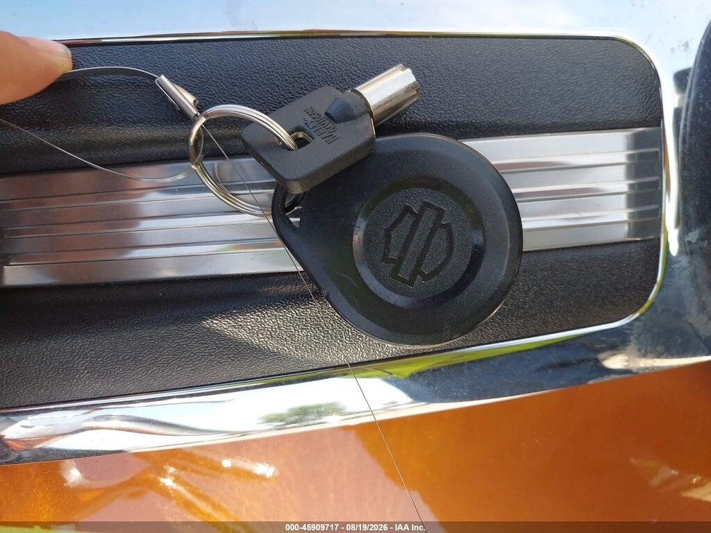 1HD1KEL15EB621857 2014 HARLEY-DAVIDSON FLHTK photo no. 11