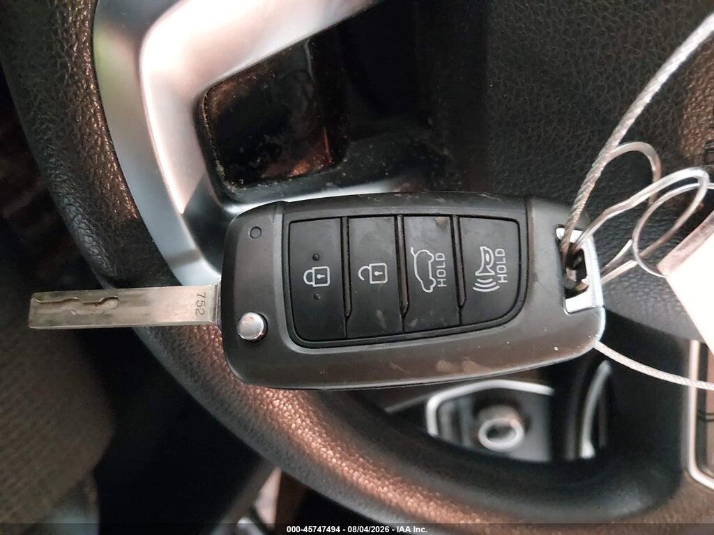5NMS2CAD2KH077011 2019 HYUNDAI SANTA FE photo no. 11