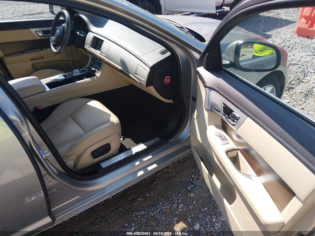 SAJWA0ES4DPS99380 2013 JAGUAR XF photo no. 5